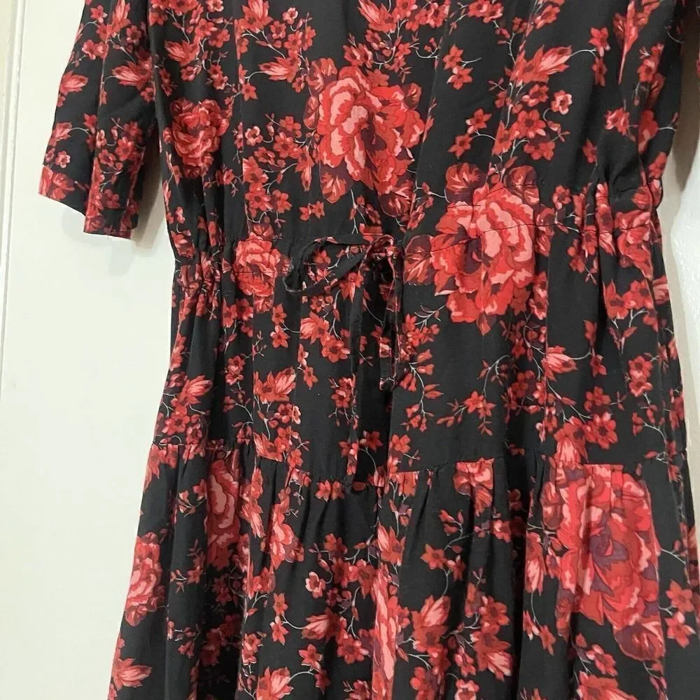 Free People Red floral embroidered cinch waist swing dress size Medium